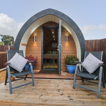 The Pod At Bank House Farm Villa Stafford Exteriör bild