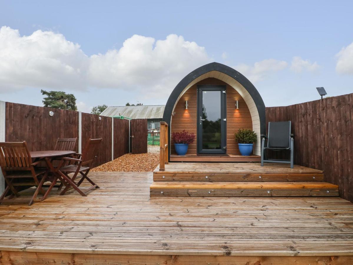 The Pod At Bank House Farm Villa Stafford Exteriör bild