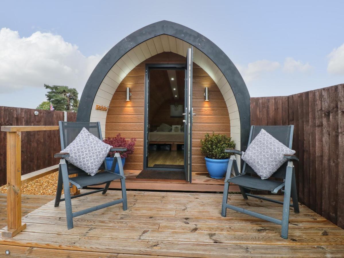 The Pod At Bank House Farm Villa Stafford Exteriör bild